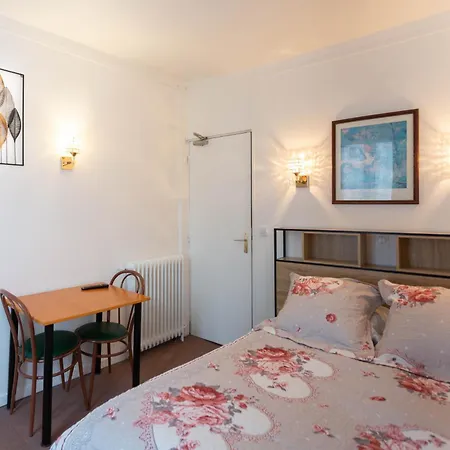Ideal Hotel 3*
