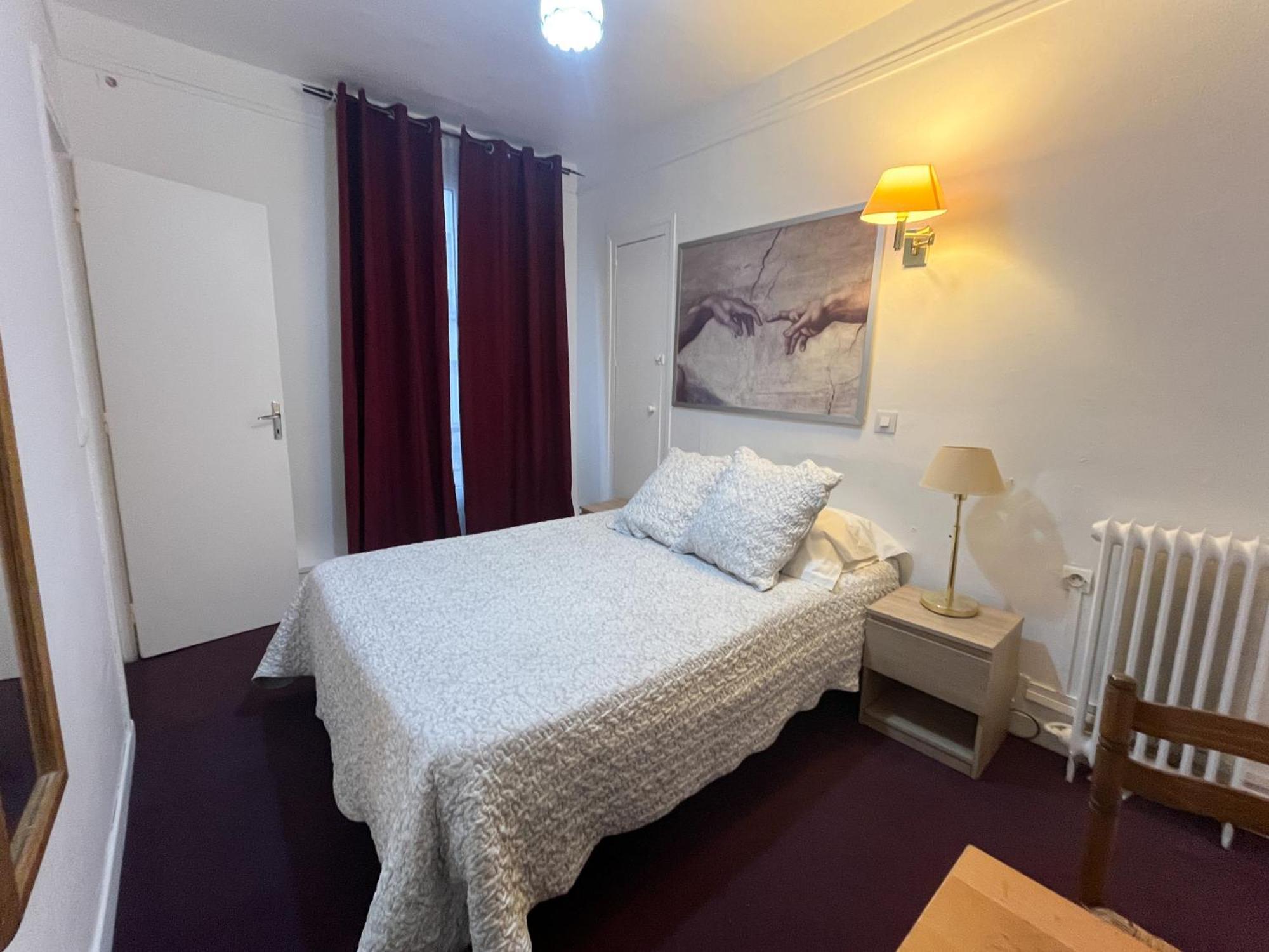 Ideal Hotel 3*